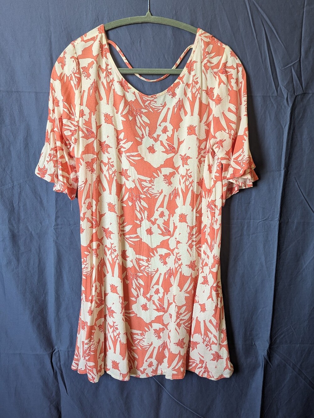 O'NEILL Floral Coral and White Women's Dress